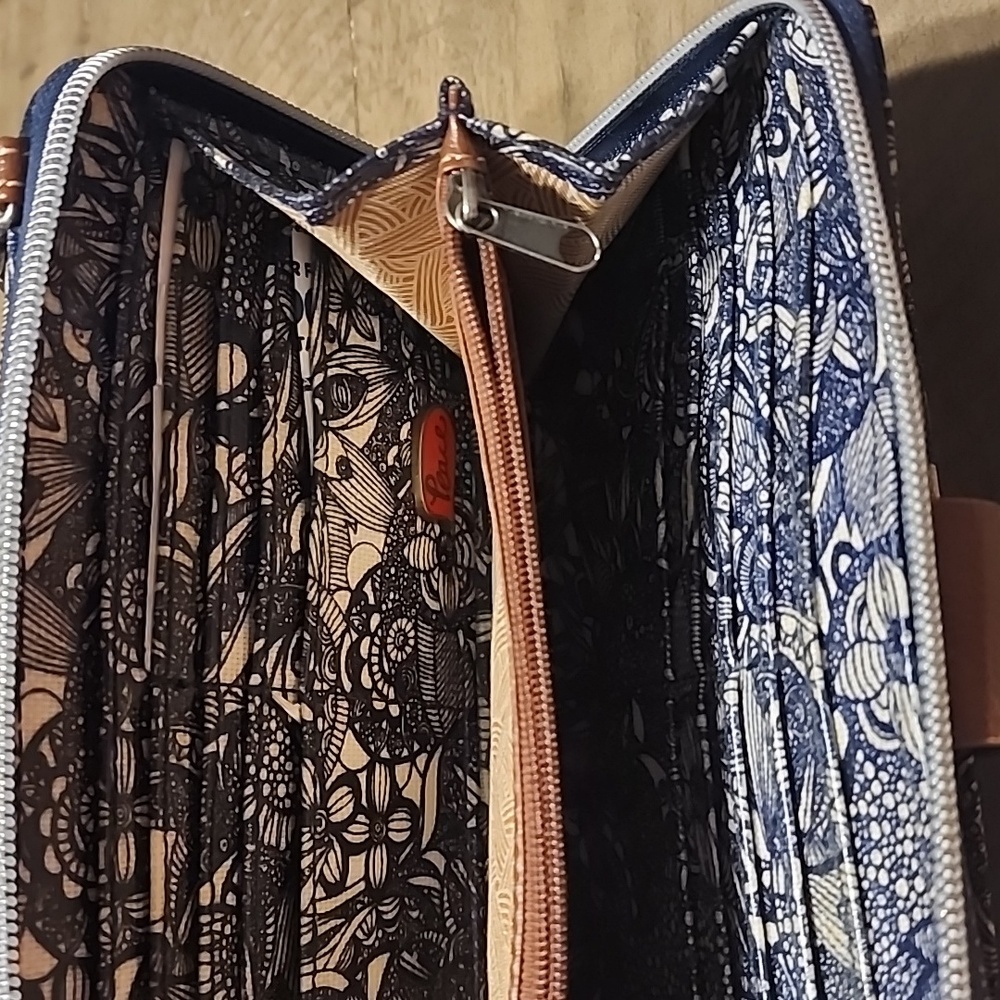 Wallet - Picture 7 of 12